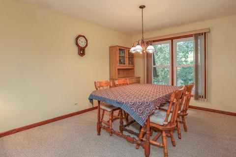 4070 N Firestone Dr, Hoffman Estates, IL 60192 photo 7