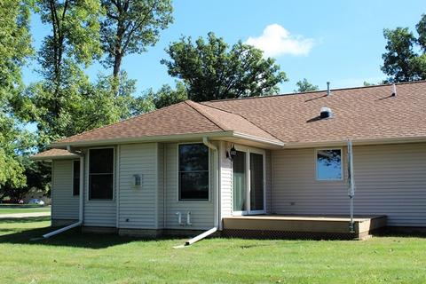 1705 Ridgewood Dr, Morrison, IL 61270 photo 3