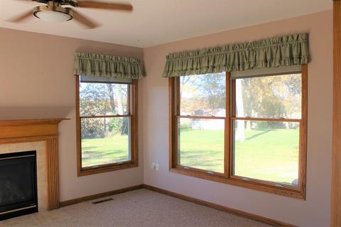 1705 Ridgewood Dr, Morrison, IL 61270 photo 8
