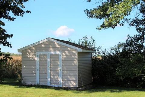 1705 Ridgewood Dr, Morrison, IL 61270 photo 4