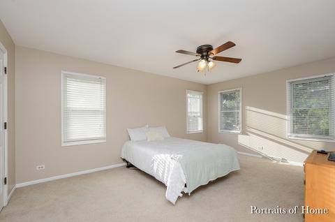 2065 Royal Blvd, Elgin, IL 60123 photo 9