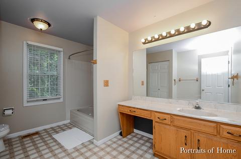 2065 Royal Blvd, Elgin, IL 60123 photo 13