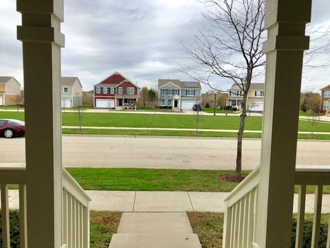 203 Dawn Ct, Elgin, IL 60124 photo 3