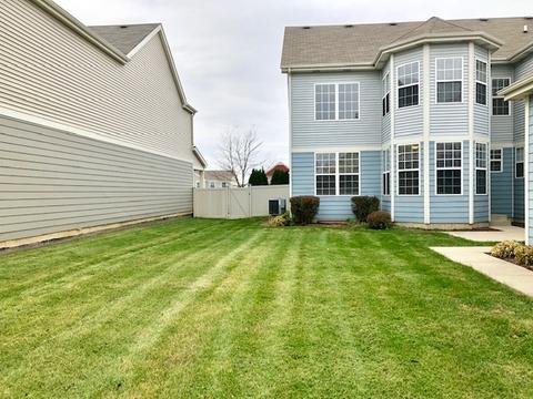203 Dawn Ct, Elgin, IL 60124 photo 10