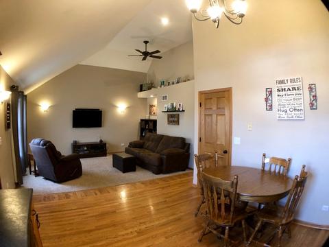 156 E Third St, Manteno, IL 60950 photo 9