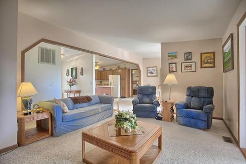 7870 Buttercup Rd, Weldon, IL 61882 photo 11