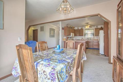 7870 Buttercup Rd, Weldon, IL 61882 photo 17