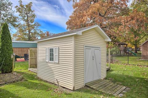 7870 Buttercup Rd, Weldon, IL 61882 photo 8