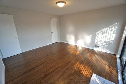 1729 E 74th St, Chicago, IL 60649 photo 12