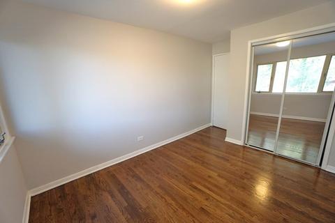 1729 E 74th St, Chicago, IL 60649 photo 17