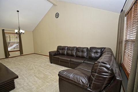 1212 Bluejay Ln, Plainfield, IL 60586 photo 2