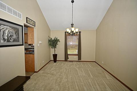 1212 Bluejay Ln, Plainfield, IL 60586 photo 4