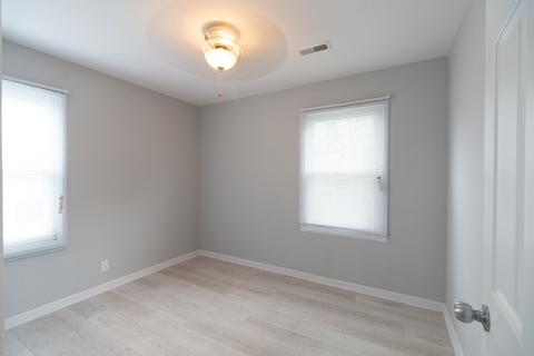 224 E Maxon Ln, Streamwood, IL 60107 photo 25