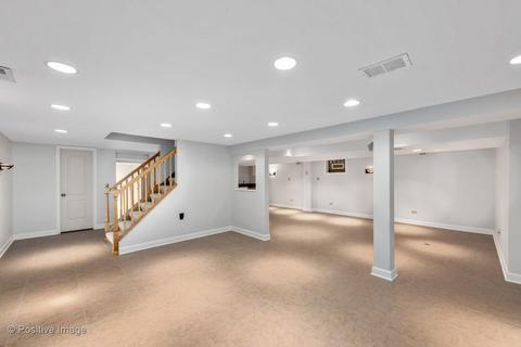 646 Gregford Rd, Burr Ridge, IL 60527 photo 25