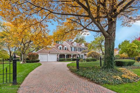 646 Gregford Rd, Burr Ridge, IL 60527 photo 1