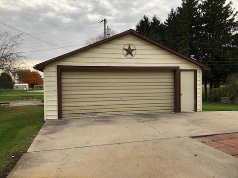 301 E 2nd St, Chadwick, IL 61014 photo 16