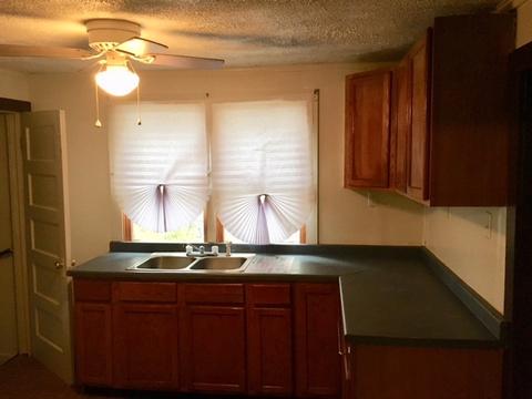 664 S Myrtle Ave, Kankakee, IL 60901 photo 6