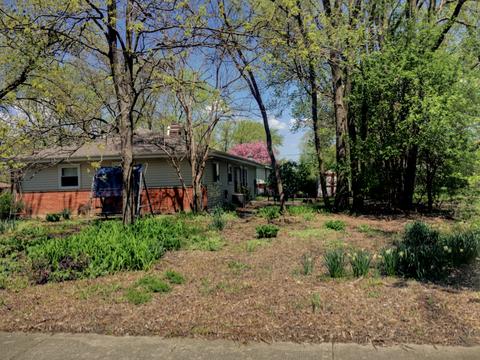 635 Olive St, Hoffman Estates, IL 60169 photo 2