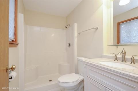 1007 Valley Ave, Mchenry, IL 60051 photo 6