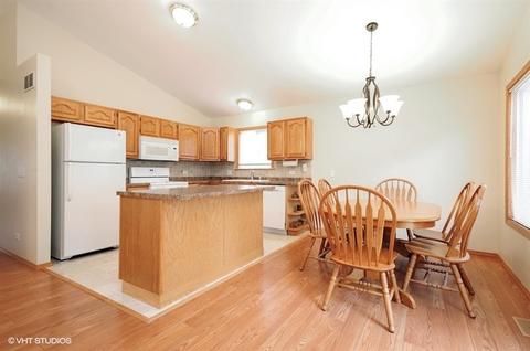 1007 Valley Ave, Mchenry, IL 60051 photo 2