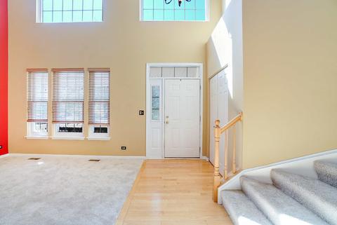 2410 Baldwin Ct, Aurora, IL 60503 photo 4