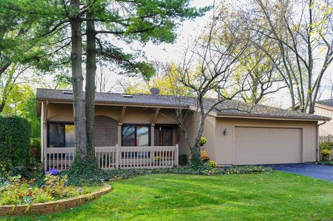623 Bryce Trl, Roselle, IL 60172 photo 1