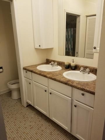 8828 Dee Rd #C, Des Plaines, IL 60016 photo 13