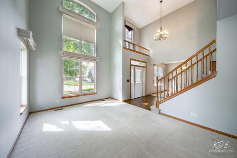 912 Teasel Ln, Aurora, IL 60504 photo 4
