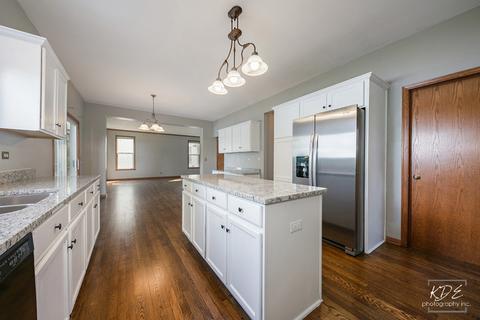 912 Teasel Ln, Aurora, IL 60504 photo 8