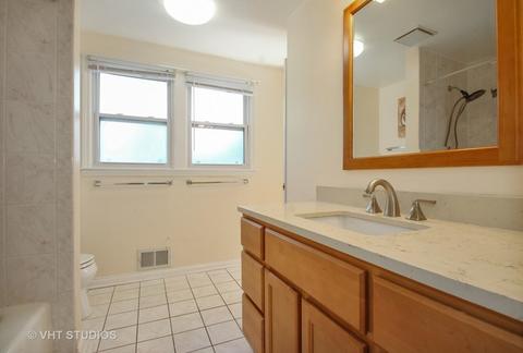 3211 Maple Leaf Dr, Glenview, IL 60026 photo 11