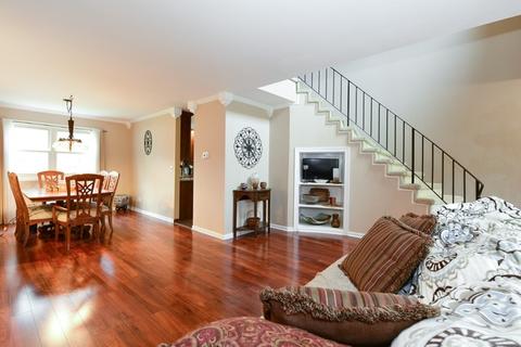 809 W Beechtree Ln, Bartlett, IL 60103 photo 3