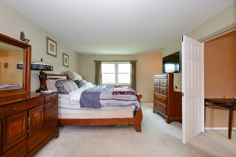 809 W Beechtree Ln, Bartlett, IL 60103 photo 6