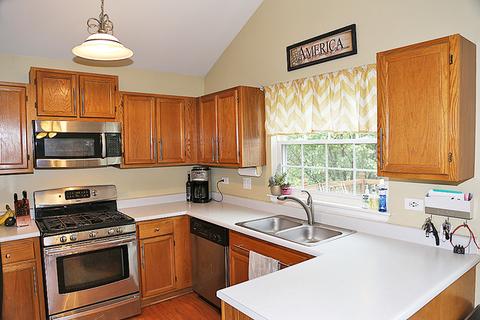 1464 Beaumont Cir, Bartlett, IL 60103 photo 6