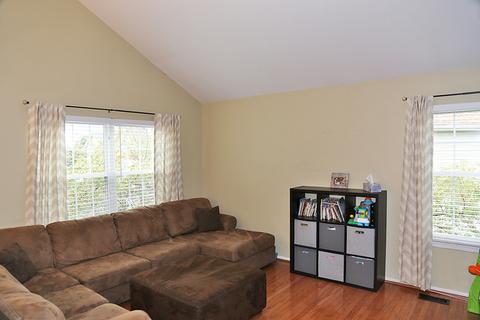 1464 Beaumont Cir, Bartlett, IL 60103 photo 2