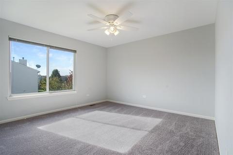 2441 White Barn Rd, Aurora, IL 60502 photo 11