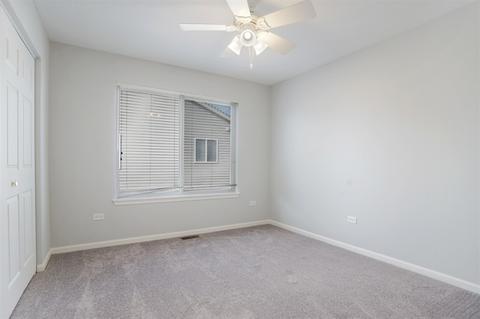 2441 White Barn Rd, Aurora, IL 60502 photo 9