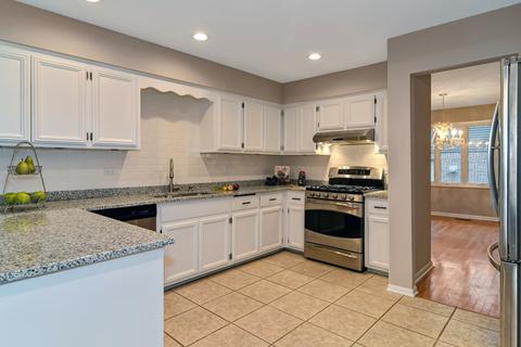 6513 Rodgers Dr, Willowbrook, IL 60527 photo 11