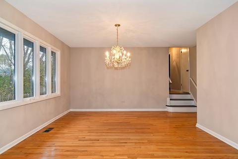 6513 Rodgers Dr, Willowbrook, IL 60527 photo 8