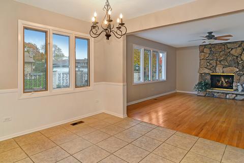 6513 Rodgers Dr, Willowbrook, IL 60527 photo 13