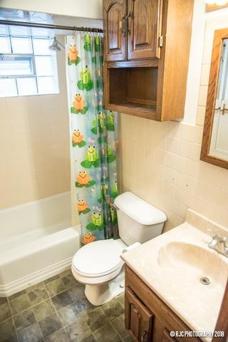1854 Pine St, Des Plaines, IL 60018 photo 7