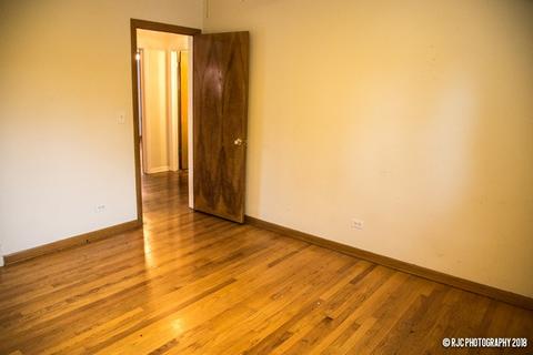 1854 Pine St, Des Plaines, IL 60018 photo 5