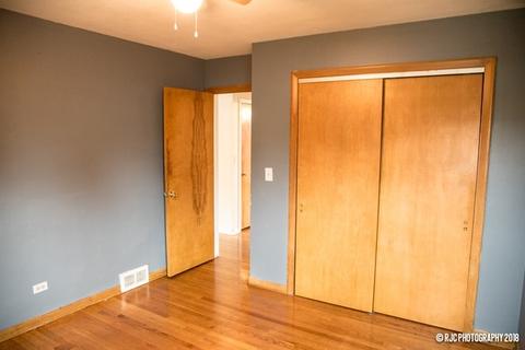1854 Pine St, Des Plaines, IL 60018 photo 14