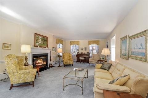 237 Landis Ln, Deerfield, IL 60015 photo 4