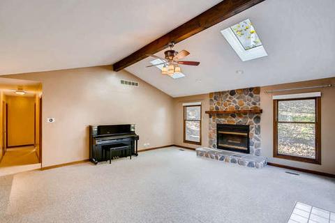 280 Mulford Ct, Elgin, IL 60120 photo 14