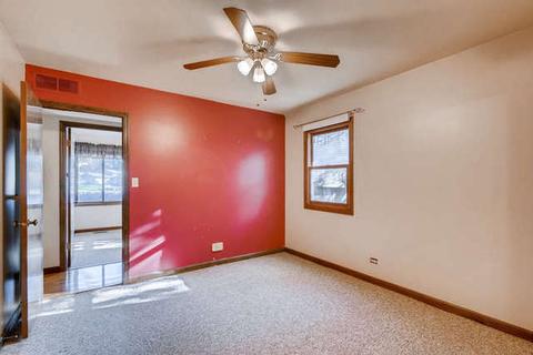 280 Mulford Ct, Elgin, IL 60120 photo 9