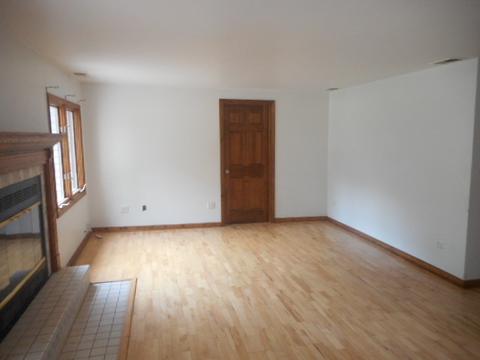 10058 N Meadow Ln, Des Plaines, IL 60016 photo 5