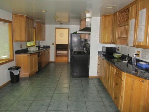 10058 N Meadow Ln, Des Plaines, IL 60016 photo 3
