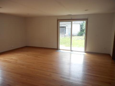 10058 N Meadow Ln, Des Plaines, IL 60016 photo 8