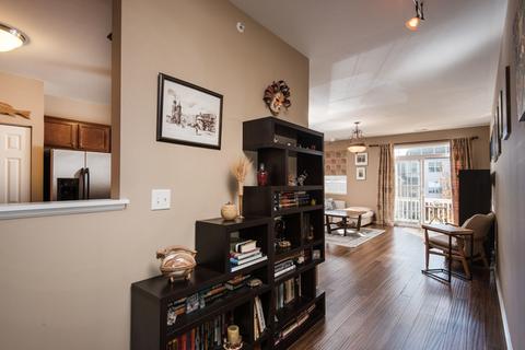 7524 Claridge Dr #D, Bridgeview, IL 60455 photo 3