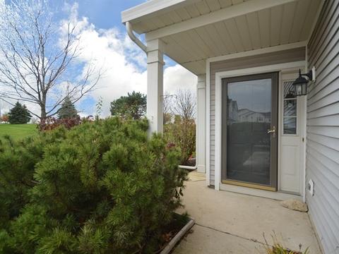 3031 Creekside Dr, Plainfield, IL 60586 photo 2